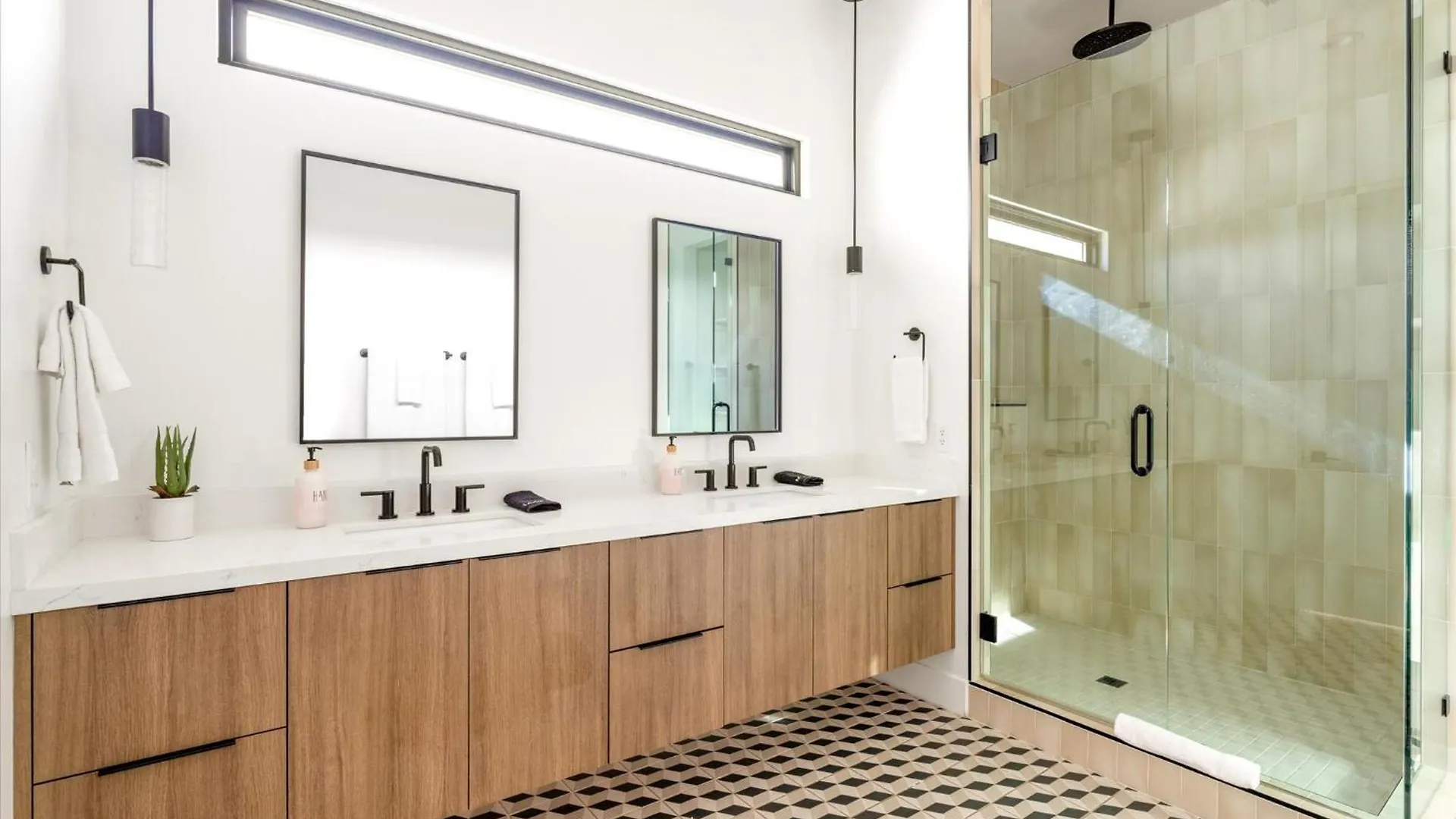 Tatil Evi Desert Palm Luxury Space - Walk To Old Town! Scottsdale