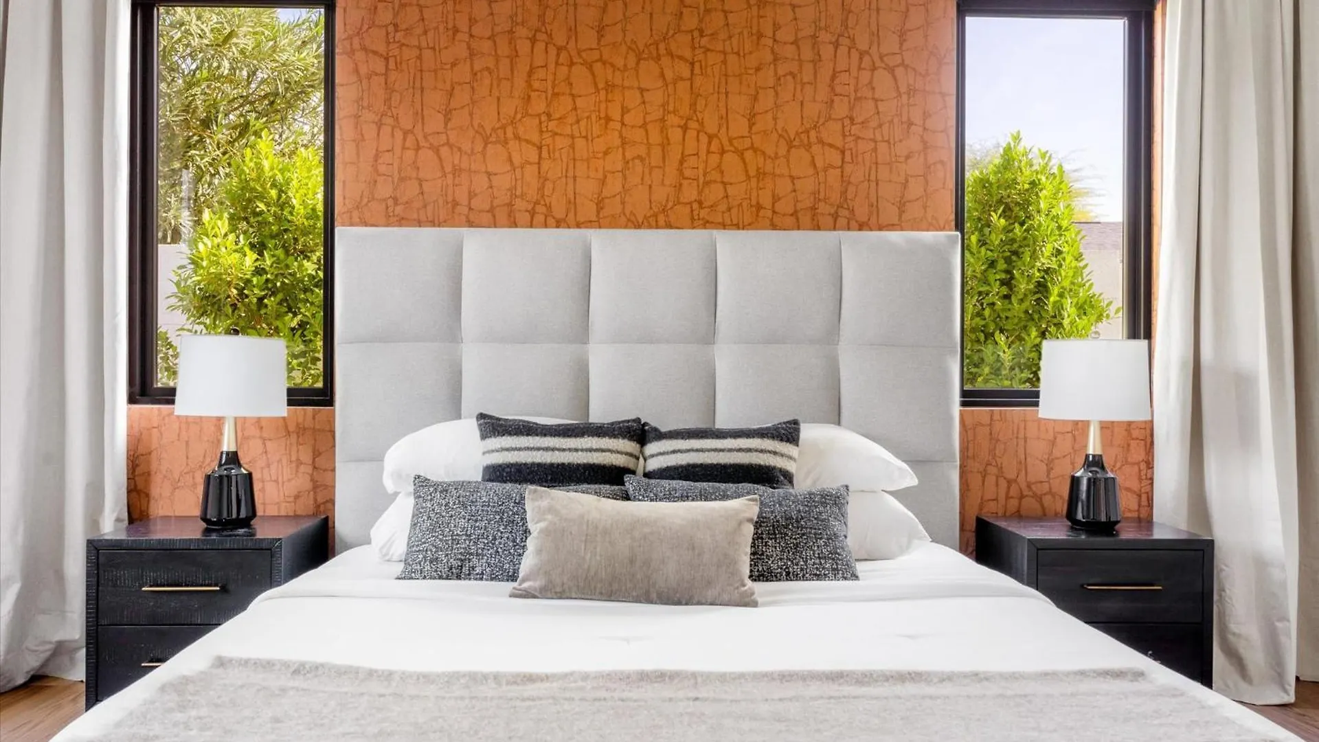 Tatil Evi Desert Palm Luxury Space - Walk To Old Town! Scottsdale